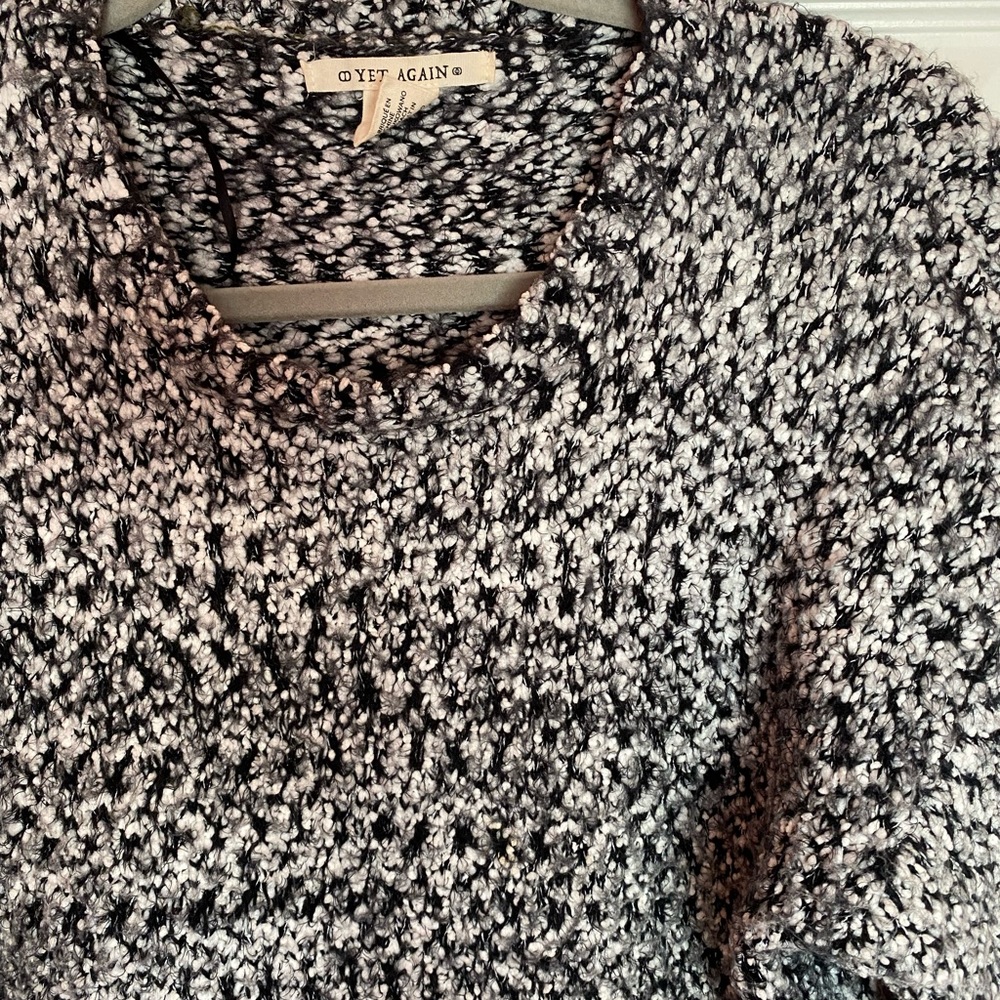 Cropped Sweater - Picture 2 of 3
